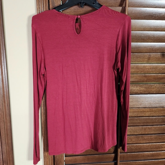 Red Fitted Ribbed Red Blouse - Picture 3 of 3
